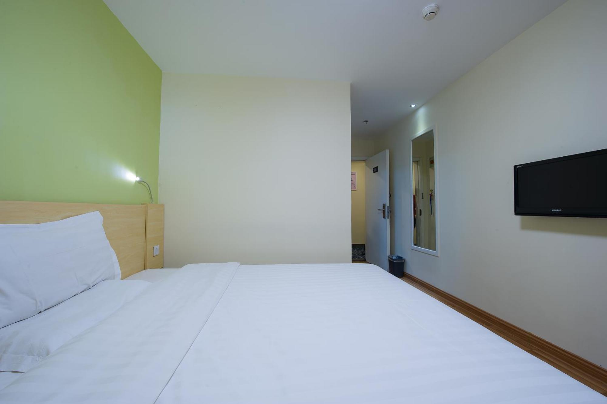 7Days Inn Guangzhou Zhongda North Gate Square Exterior foto